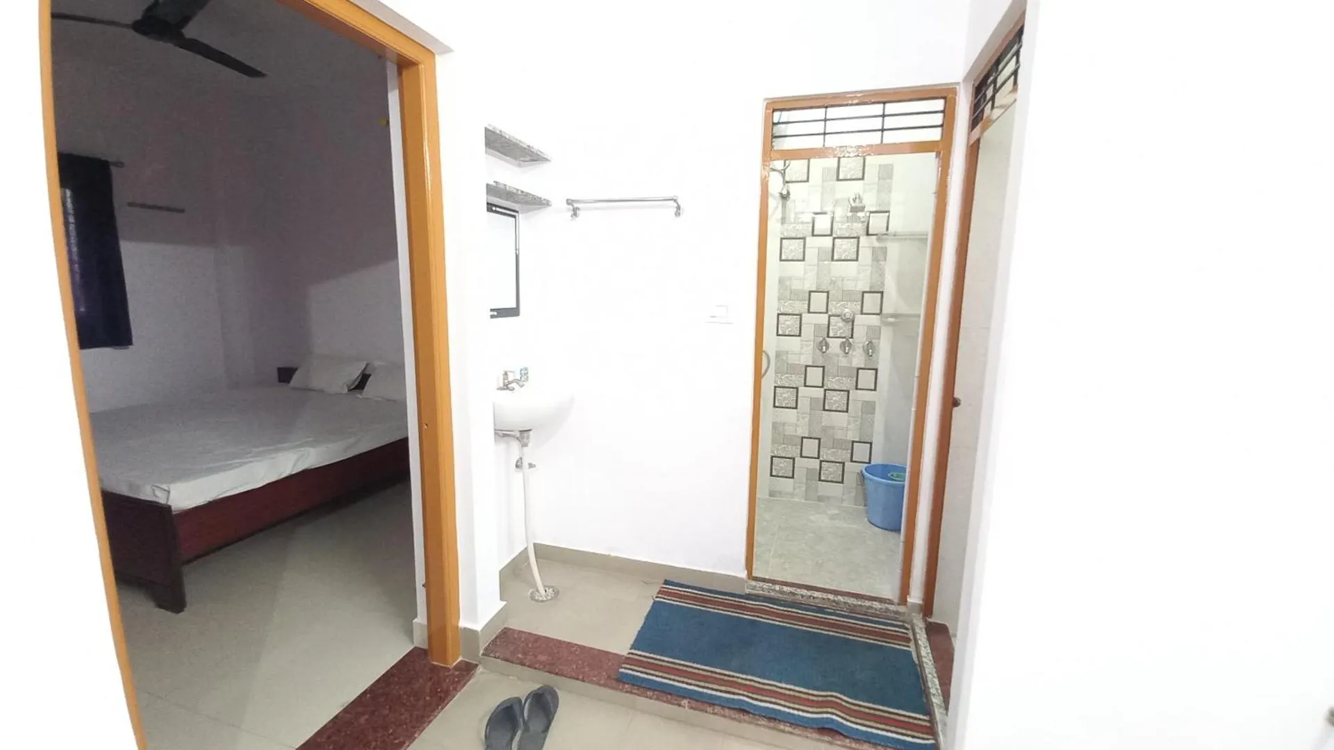 Mahadev Home Stay Varanasi 0*,